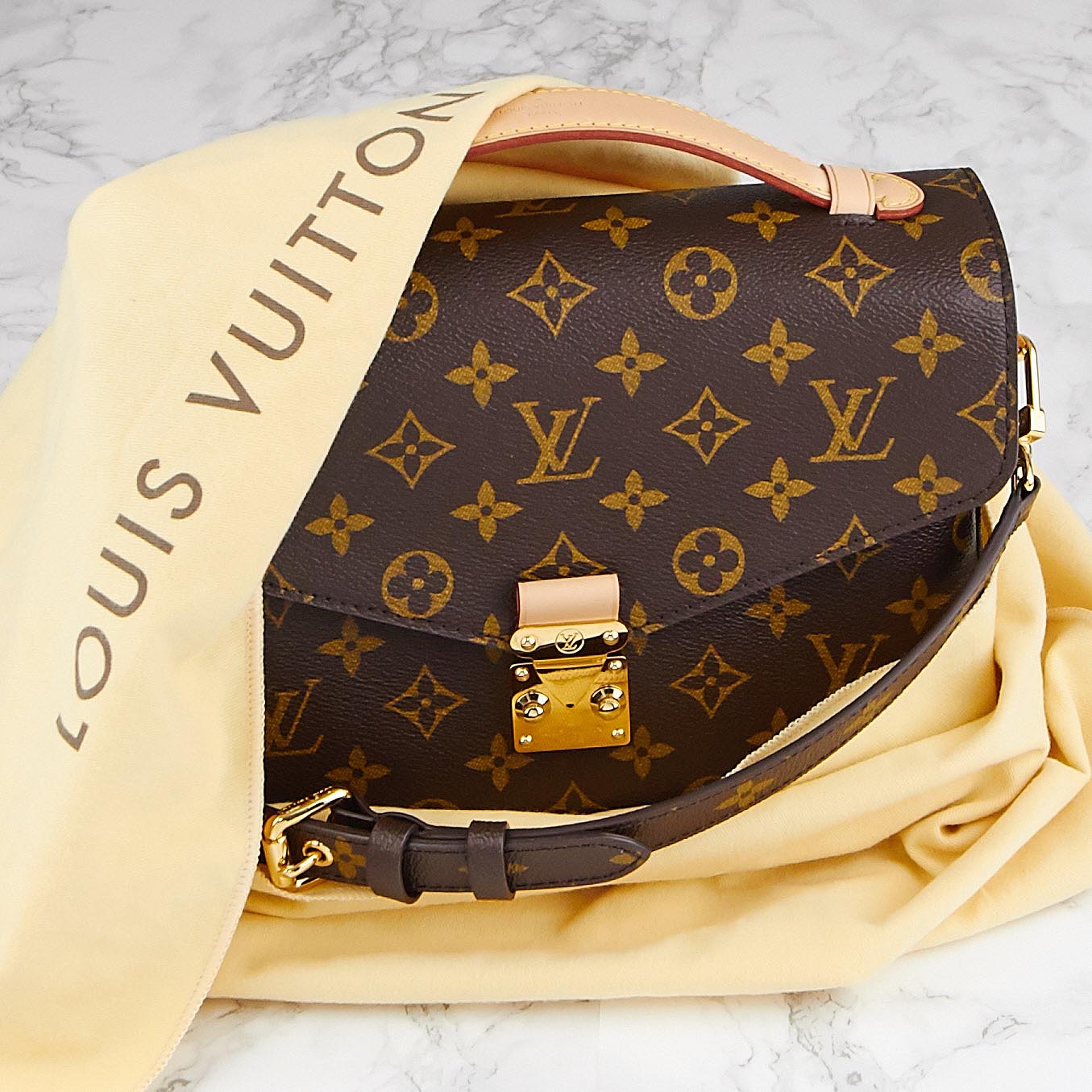 Louis Vuitton crossbody bag